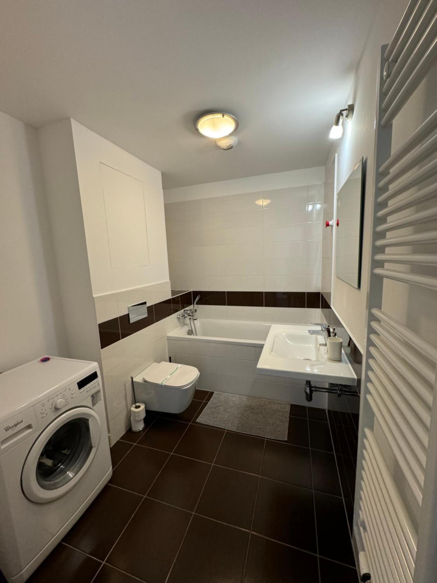 Skau Panorama Family & Business Apartment City View Free Parking Bratislava Exterior photo