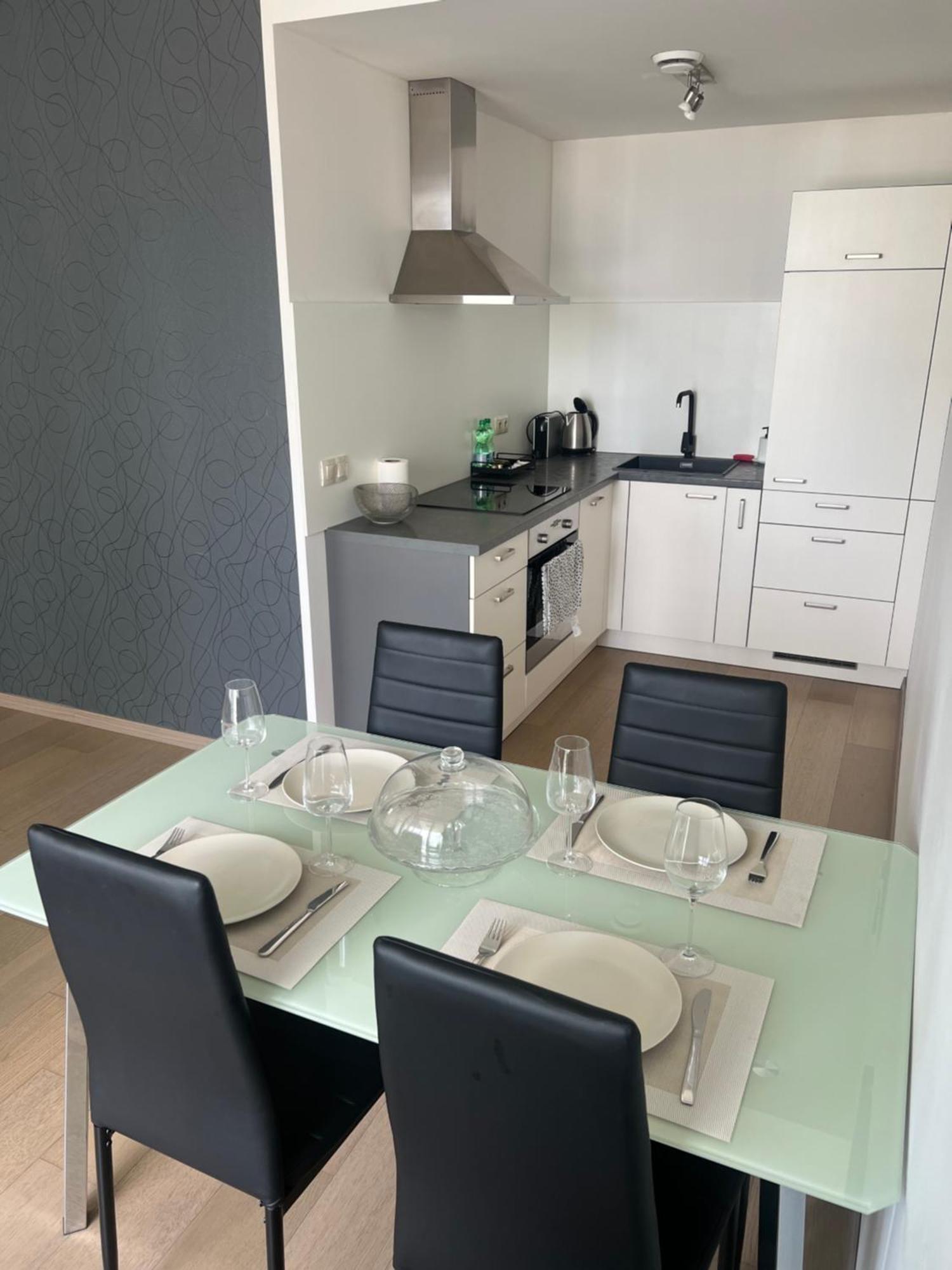 Skau Panorama Family & Business Apartment City View Free Parking Bratislava Exterior photo